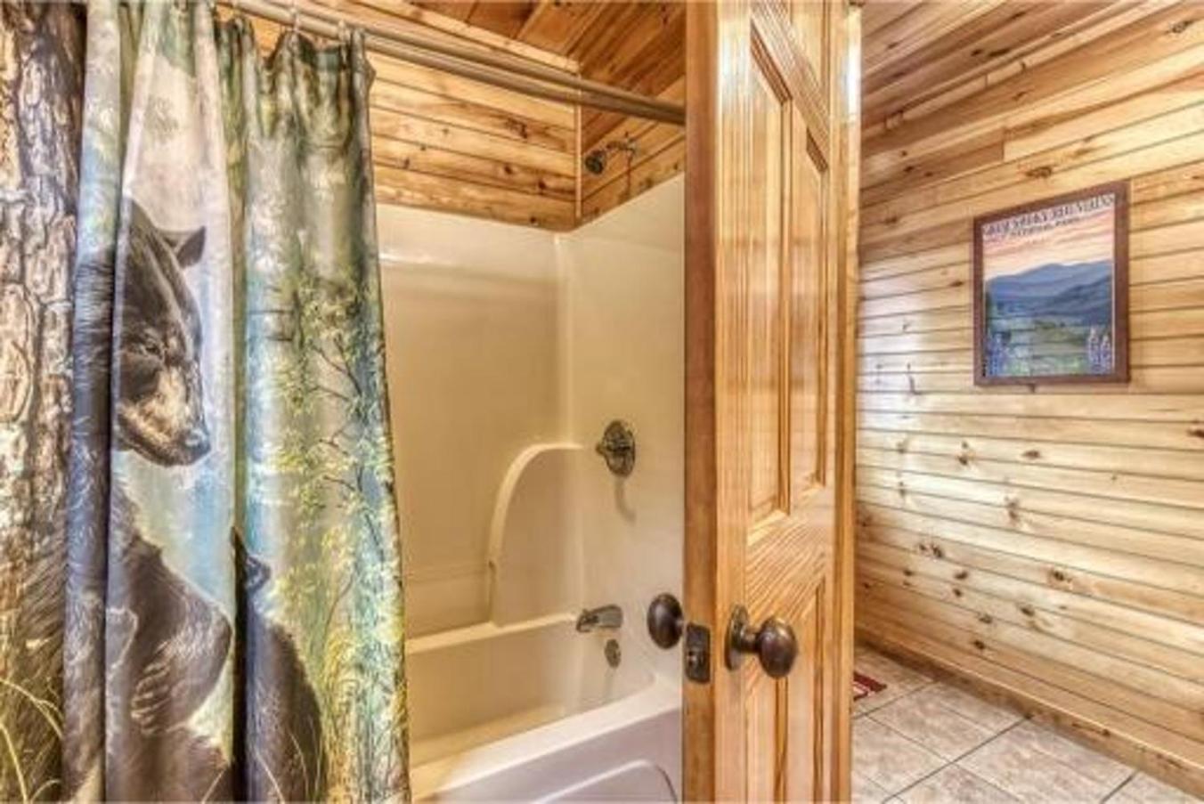 Dreams Come True With This Luxury Cabin! Гатлинбург Экстерьер фото