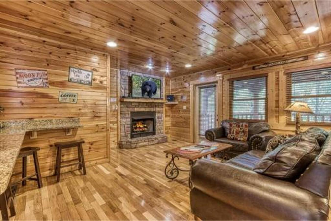 Dreams Come True With This Luxury Cabin! Гатлинбург Экстерьер фото